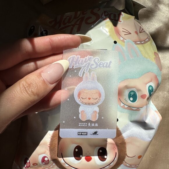POP MART Labubu Have a Seat "ZiZi" Brand New (With OPENED Box) - Picture 4 of 5